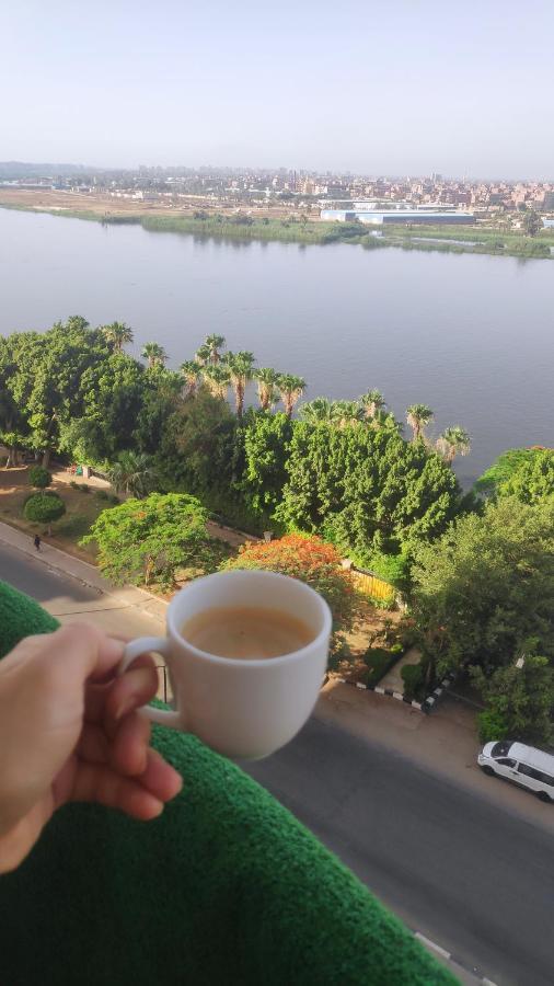 Nile Pyramidal View Apartment Kairó Kültér fotó